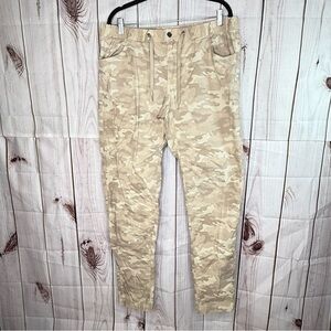 BYLT Basics Weekender Pant Desert Camo